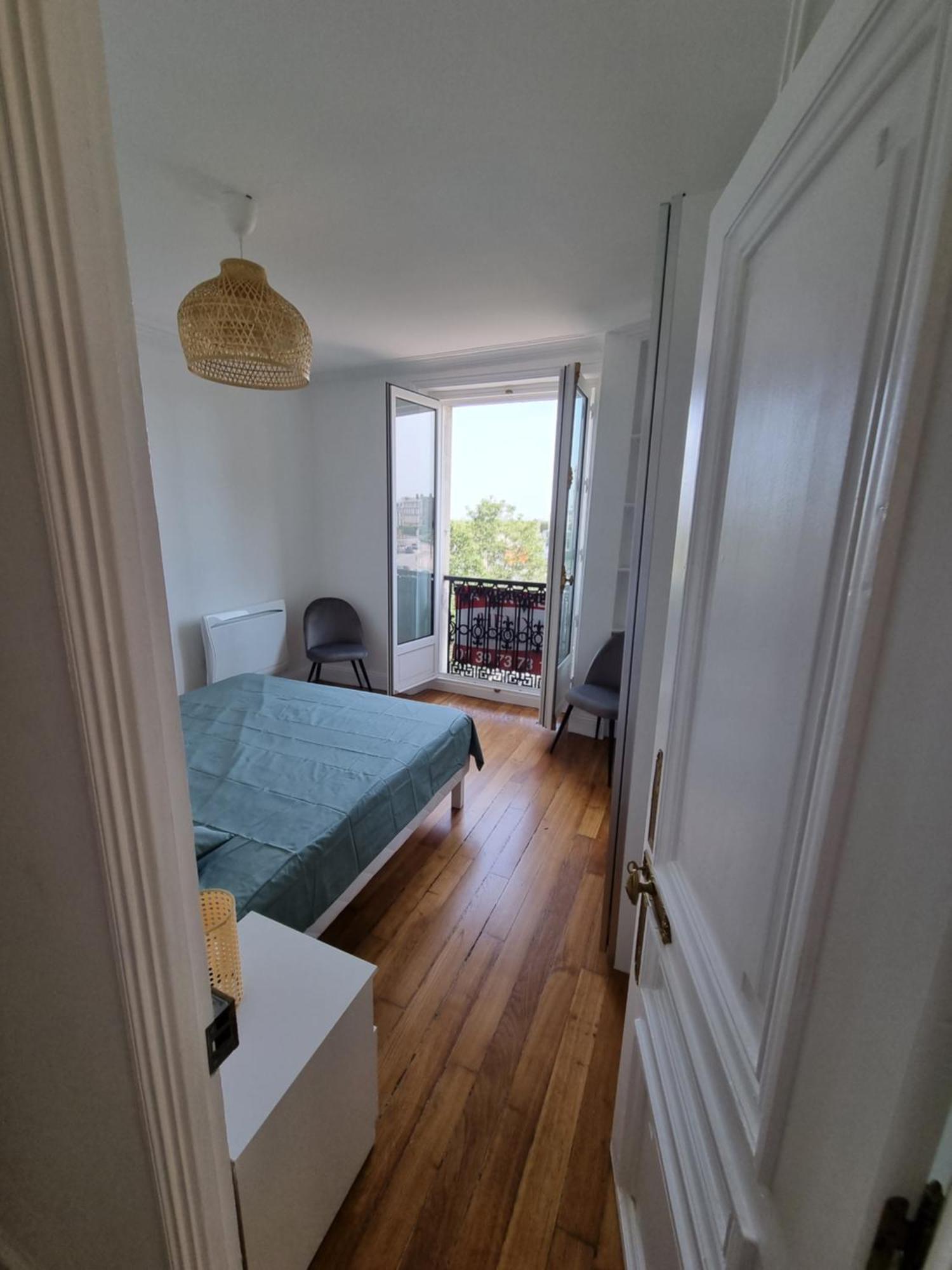 Face Chateau St Germain En Laye, Appartement 4 A 6 Personnes, 23 Min De Paris Champs-Elysees Saint-Germain-en-Laye Exterior photo